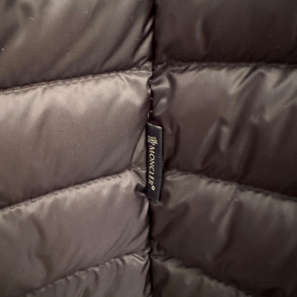 Moncler light down navy blue coat - Picture 16 of 16